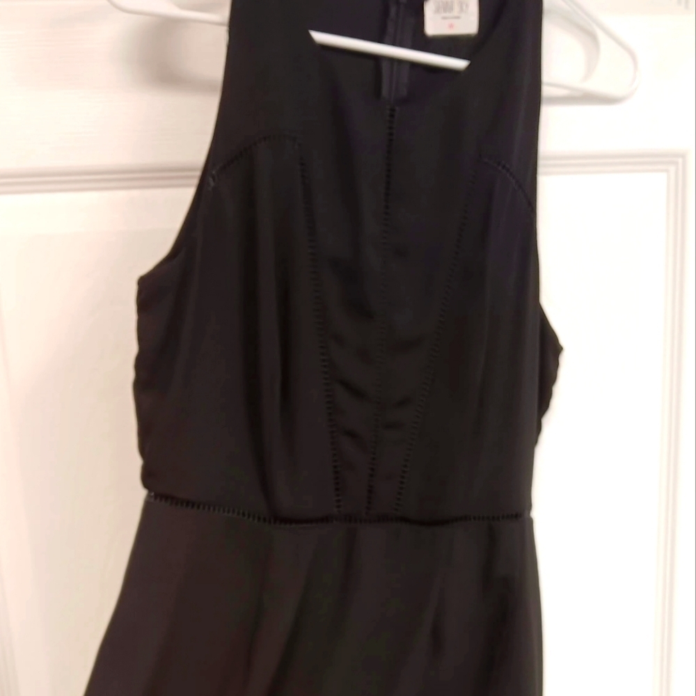 Black Sienna Sky medium dress